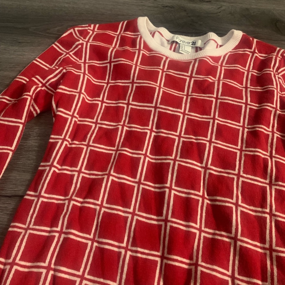 Forever 21 sweater in S